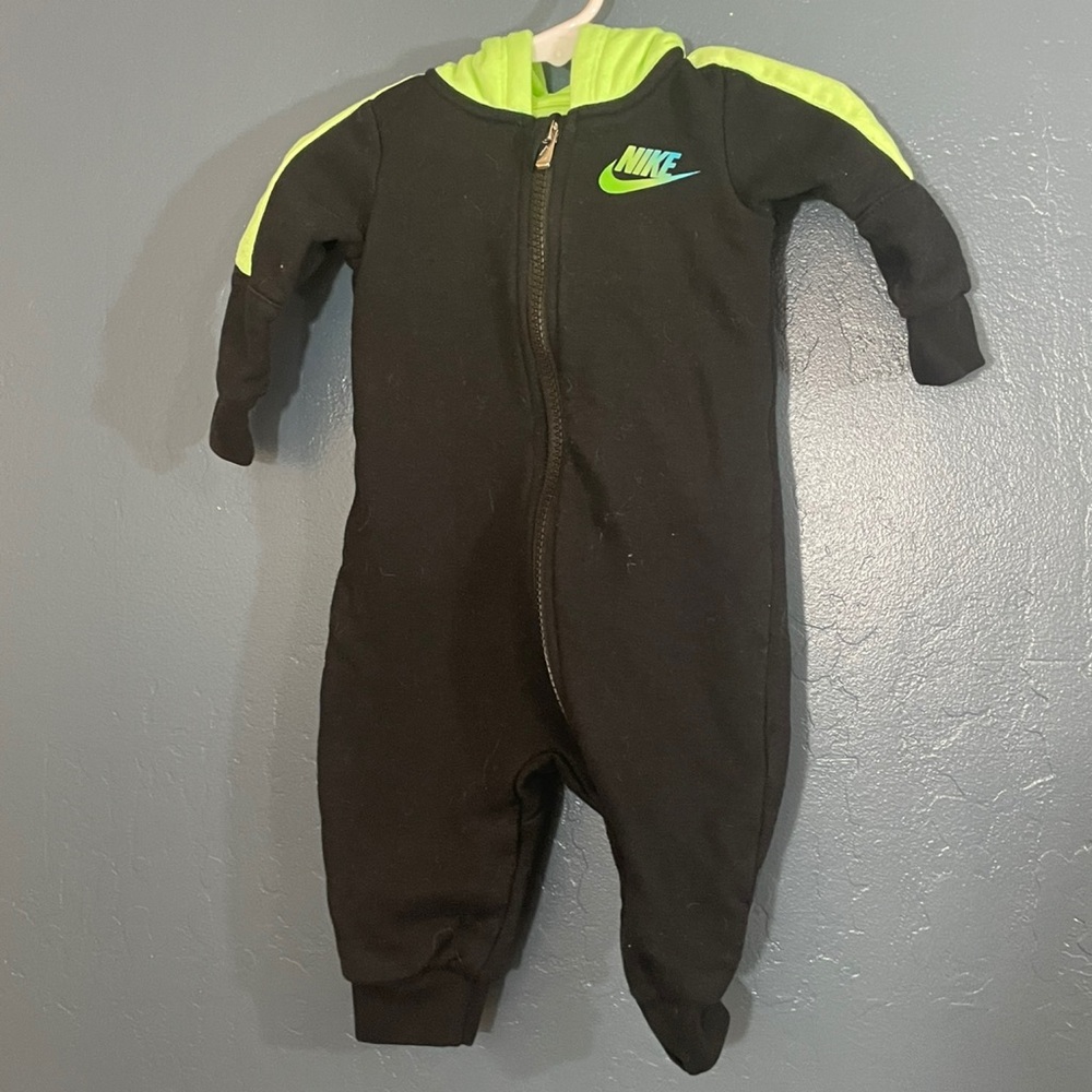 Nike Infant Boys Black Hooded Full Zippered Onesie Size 3 Months